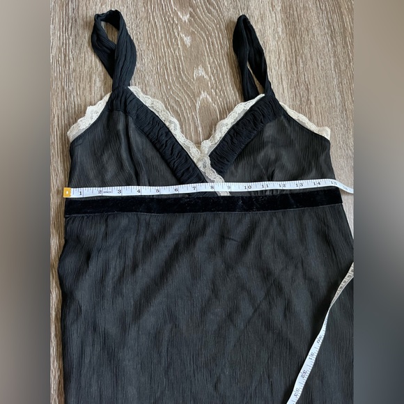 Michael kors camisole top size 6 - Picture 4 of 4